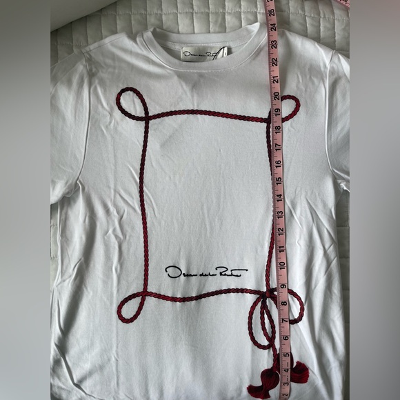 Oscar de la Renta - Picture 8 of 9